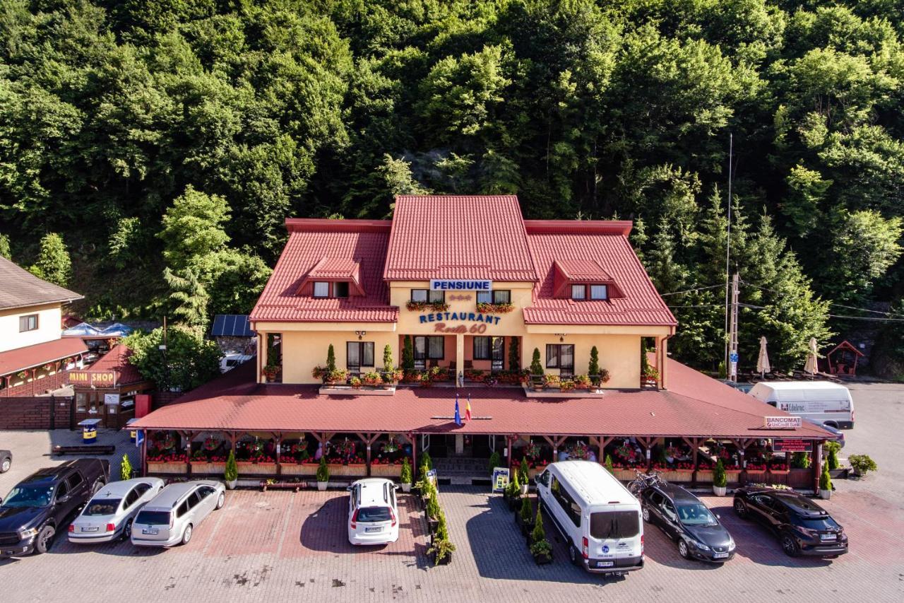 Pensiune Restaurant Route60 Ciucea Exterior photo